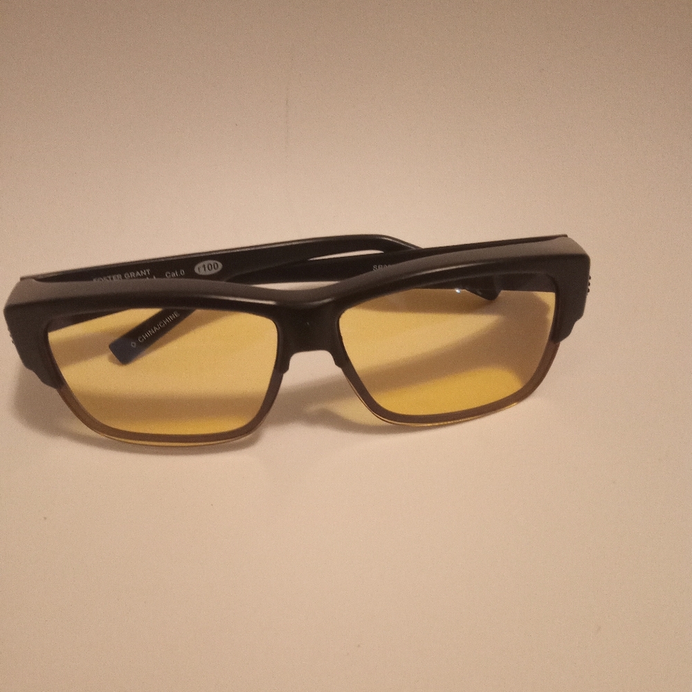Unisex Foster Grant Shades